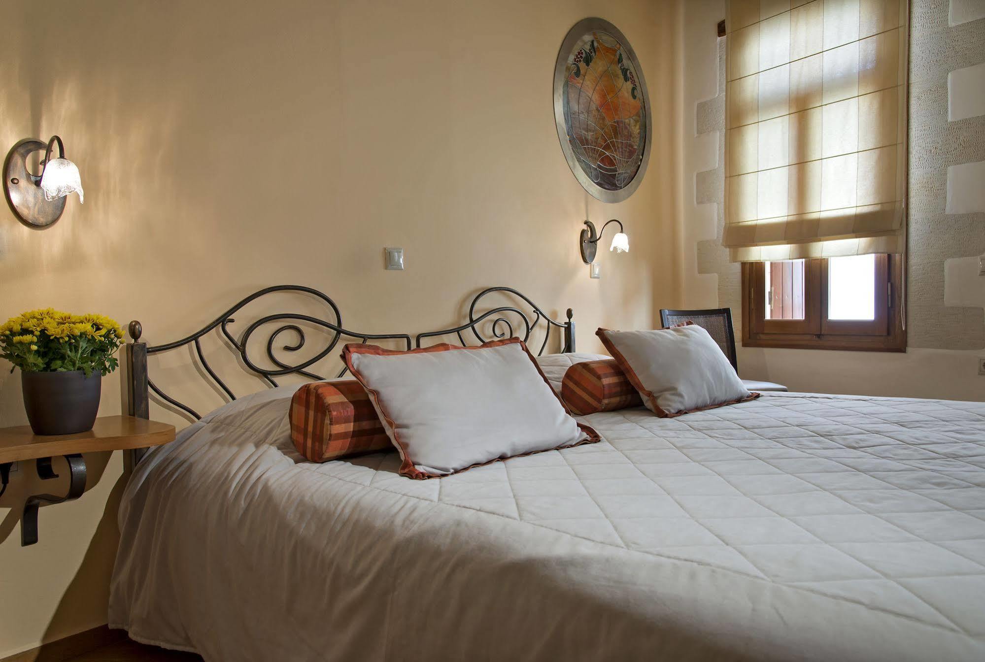 Ionas Boutique Hotel Hriszí Aktí Haniá Kültér fotó